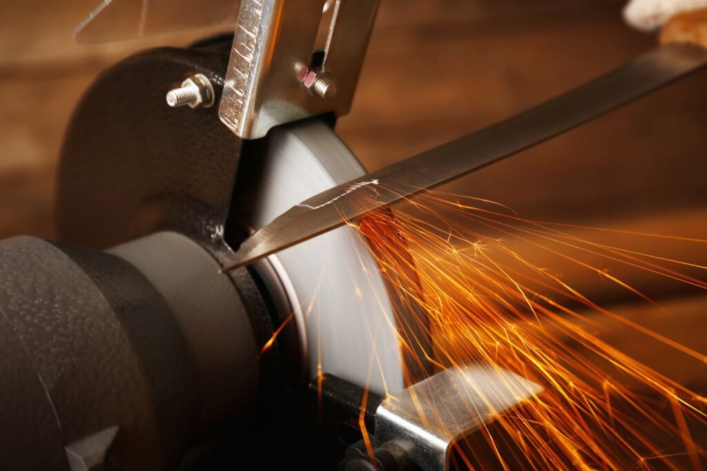 Schlüssel nachmachen 3 Schlüssel nachmachen – Nachbearbeitung in der Werkstatt